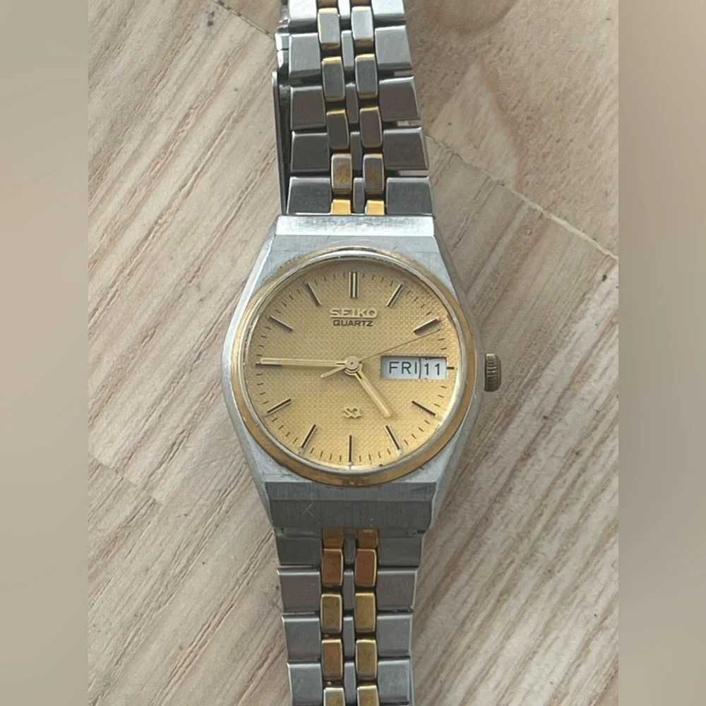 Seiko SQ Vintage Ladies Watch Yellow Dial Two-Tone Bracelet Day Date Windows